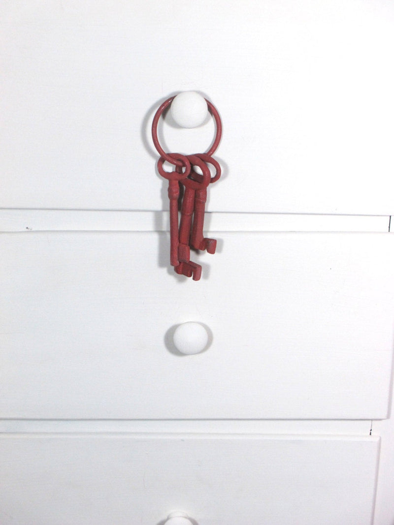 Skeleton Keys Shabby Chic Cast Iron Garden Vintage-Inspired