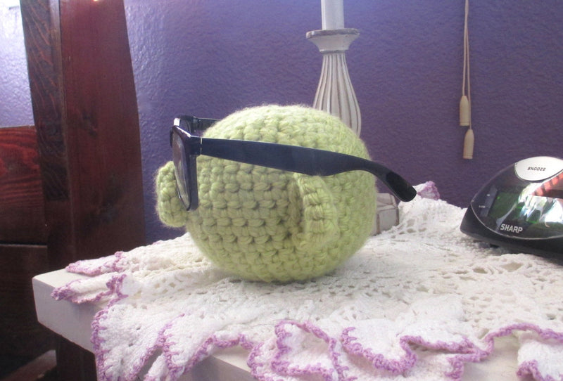 Dr Bunsen Honeydew Crochet Eyeglasses Holder