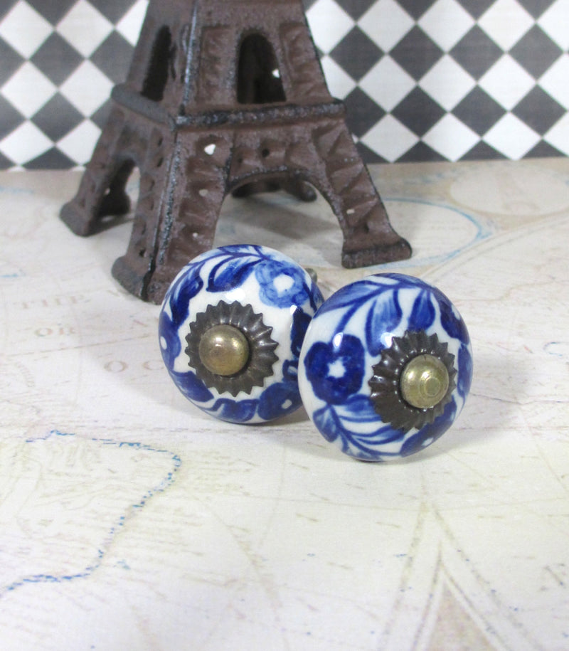 Ceramic White & Blue Delft Inspired Classic Knob